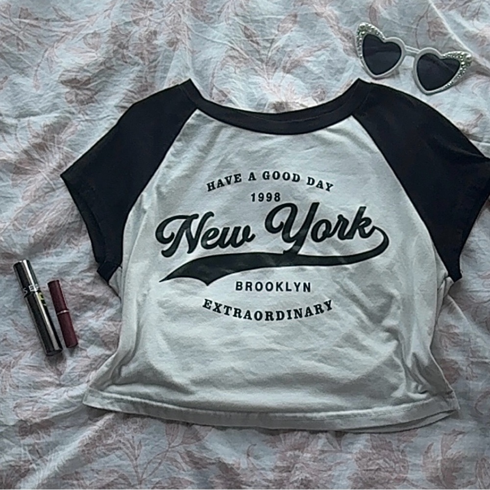 SHEIN New York Graphic Raglan Tee - Black and White